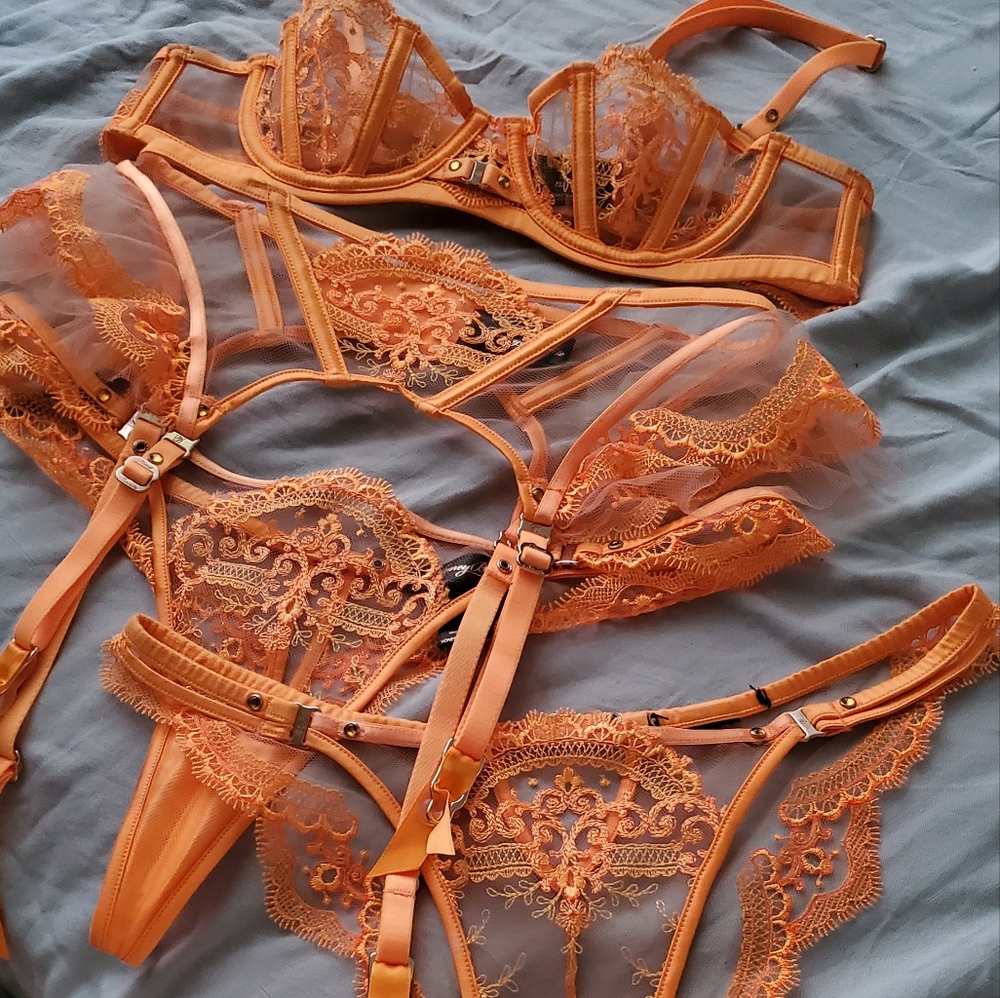 Honey Birdette Gabrielle Mango Set 32A, XS, XS brief, S thong